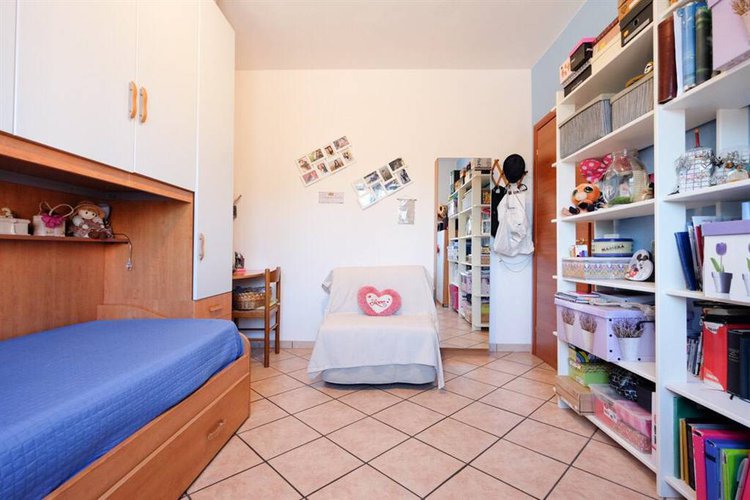 TRILOCALE TERMOAUTONOMO RISTRUTTURATO CON AMPIA CANTINA Paderno d'Adda