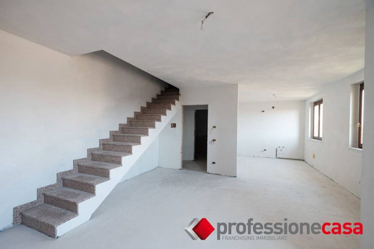 NUOVO ED AMPIO APPARTAMENTO DI 115 MQ Sotto il Monte Giovanni XXIII