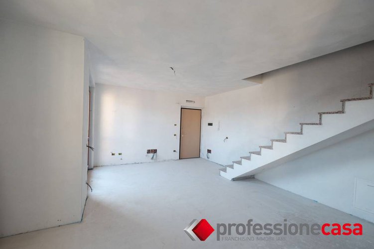 NUOVO ED AMPIO APPARTAMENTO DI 115 MQ Sotto il Monte Giovanni XXIII