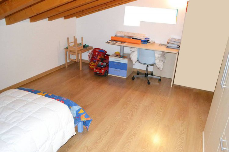 INGRESSO INDIPENDENTE. QUADRILOCALE, 2 BAGNI E BOX DOPPIO Cavernago