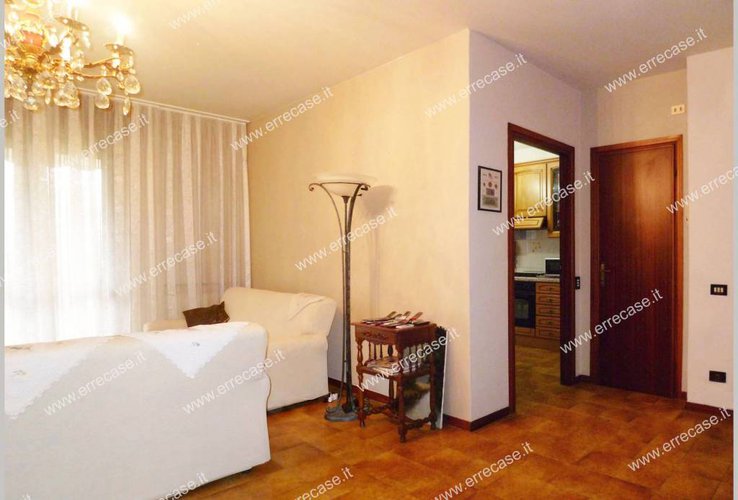 COMODO APPARTAMENTO di 3 LOCALI... Capriate San Gervasio