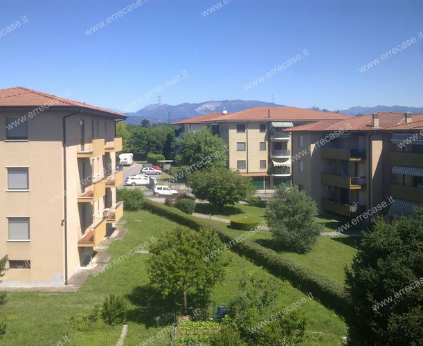 COMODO APPARTAMENTO di 3 LOCALI...