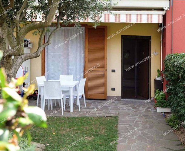 € 3.000 di anticipo + € 480 al mese Boltiere