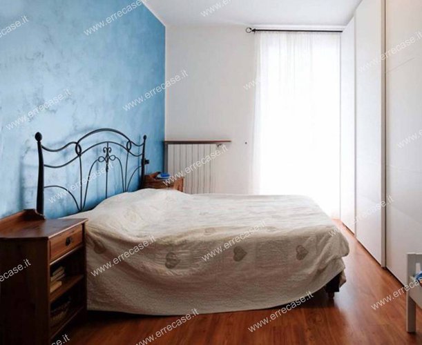 € 3.000 di anticipo + € 480 al mese Boltiere