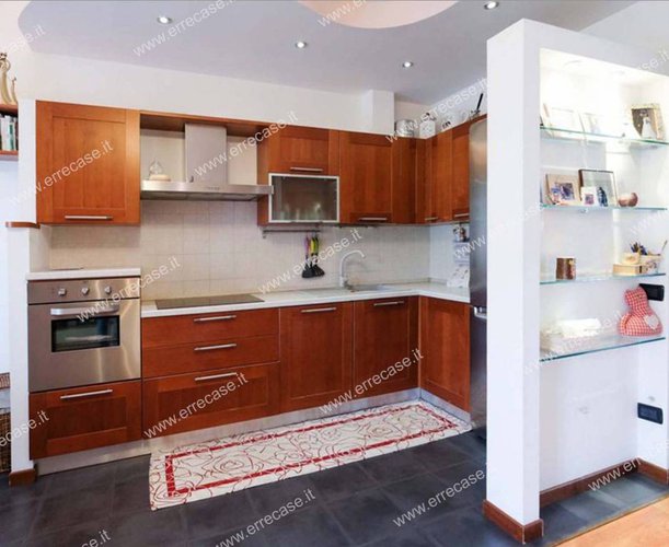 € 3.000 di anticipo + € 480 al mese Boltiere