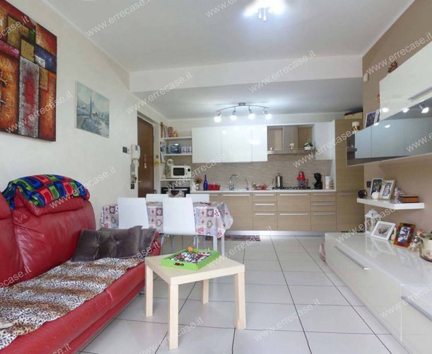 Bellissimo 2 Locali con giardino e Box. Osio Sotto