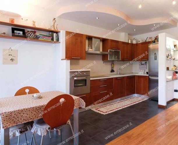 € 3.000 di anticipo + € 480 al mese Boltiere