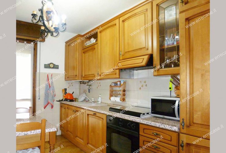 COMODO APPARTAMENTO di 3 LOCALI... Capriate San Gervasio