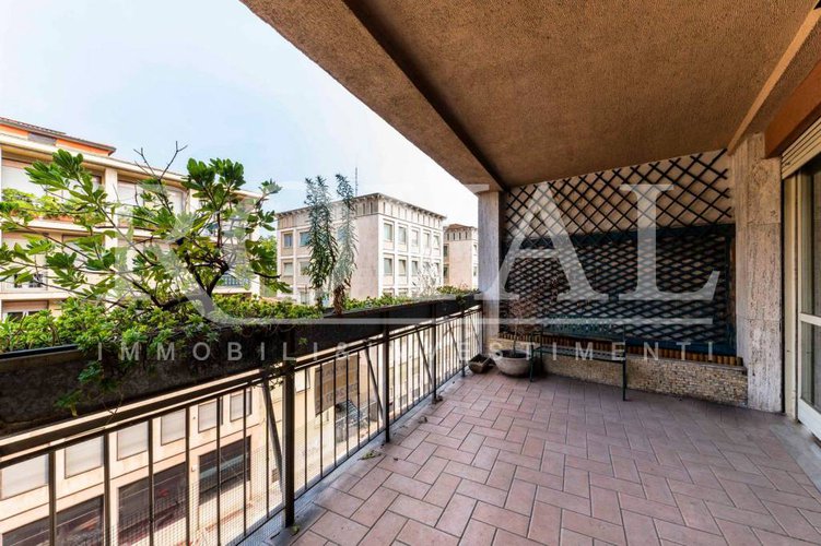 Via Tiraboschi - Pentalocale piano alto con terrazzo Bergamo