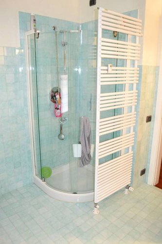 QUADRILOCALE RISTRUTTURATO CON CANTINA E BOX DOPPIO Trescore Balneario
