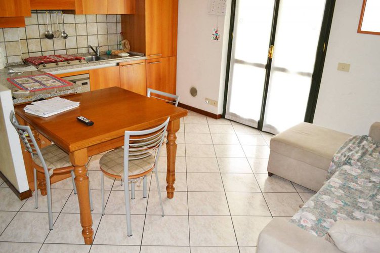RECENTE BILOCALE CON BALCONE, BOX DOPPIO E POSTO AUTO Cavernago