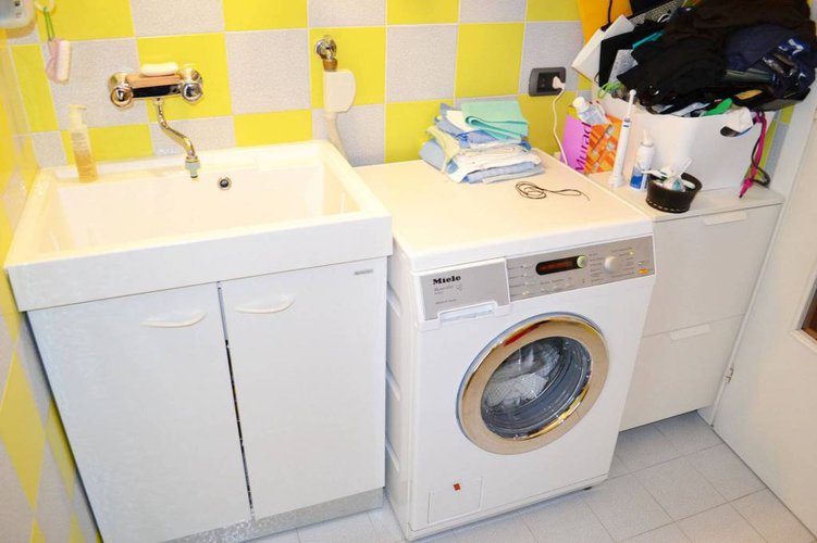QUADRILOCALE RISTRUTTURATO CON CANTINA E BOX DOPPIO Trescore Balneario