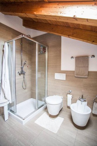 Bilocale mansardato in recente minipalazzina a piano ultimo. Bergamo