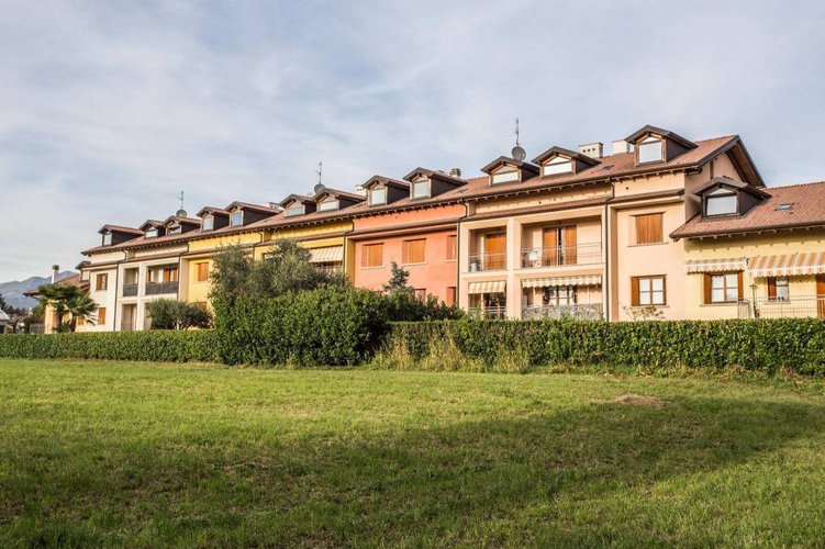 Bilocale mansardato in recente minipalazzina a piano ultimo. Bergamo