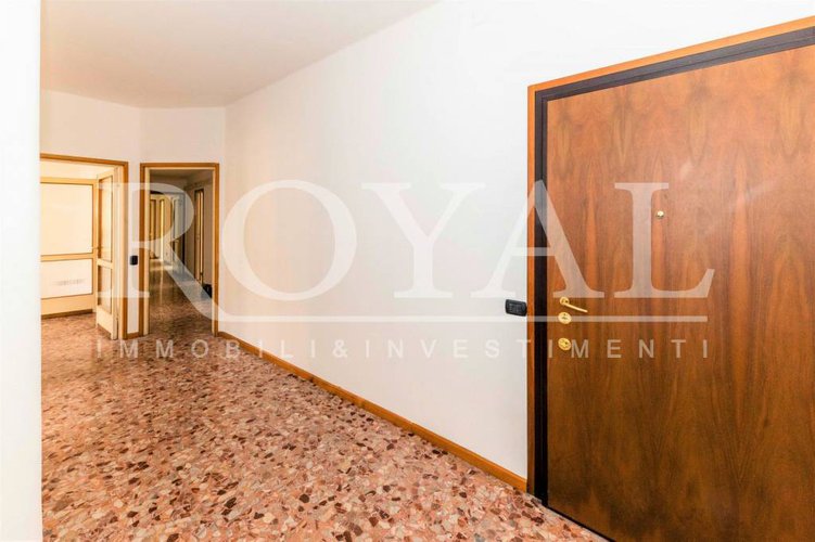 Via Tiraboschi - Pentalocale piano alto con terrazzo Bergamo