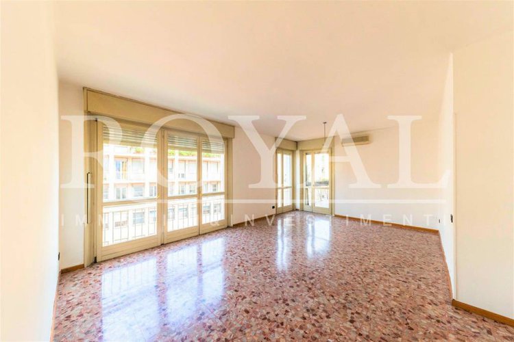 Via Tiraboschi - Pentalocale piano alto con terrazzo Bergamo