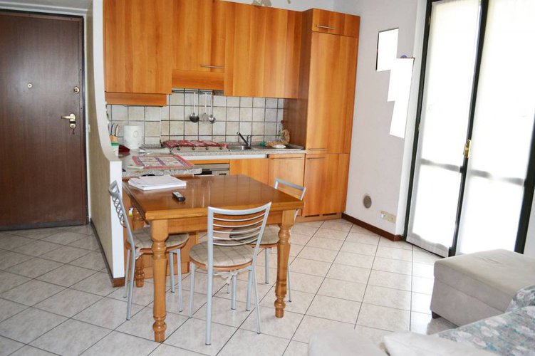 RECENTE BILOCALE CON BALCONE, BOX DOPPIO E POSTO AUTO Cavernago