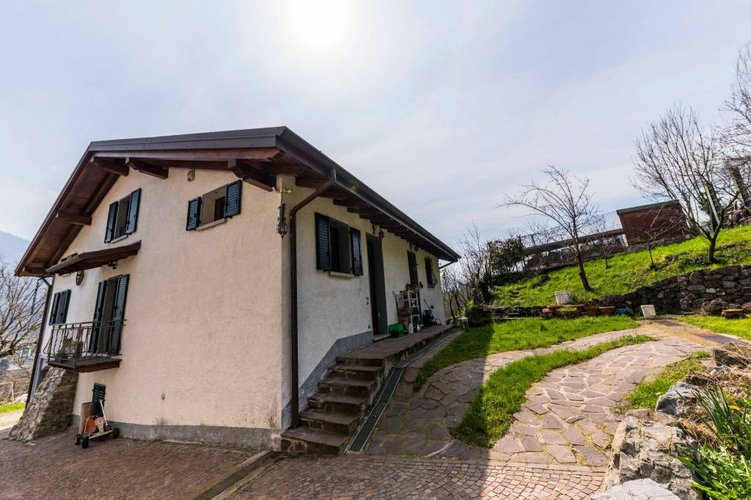 Cascinale bergamasco finemente ristrutturato Albino