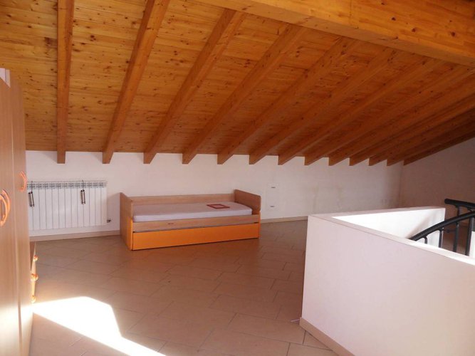 QUADRILOCALE CON CANTINA E BOX DOPPIO Albano Sant'Alessandro