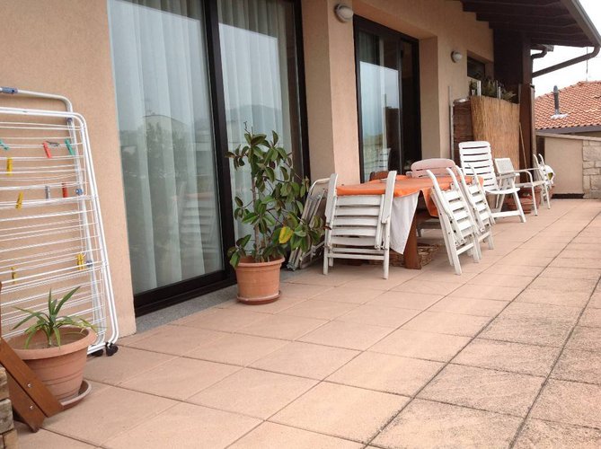 AMPIO QUADRILOCALE CON TERRAZZO DI MQ. 50 Alzano Lombardo