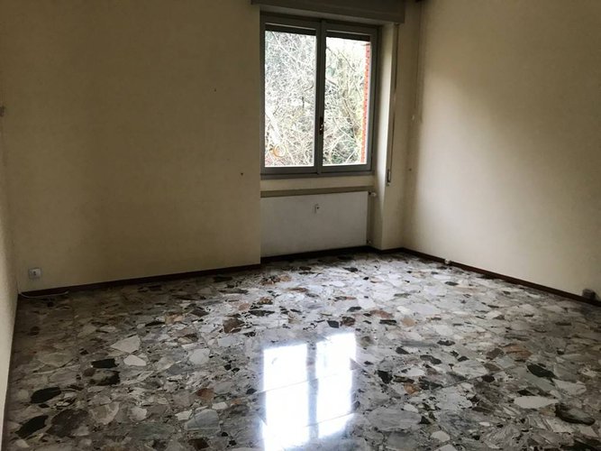 AMPIO QUADRILOCALE SECONDO ED ULTIMO PIANO Scanzorosciate