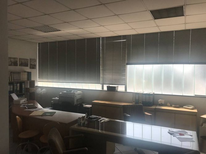 CAPANNONE CON SALONE ESPOSITIVO E 1500 MQ. DI CORTILE Mozzo