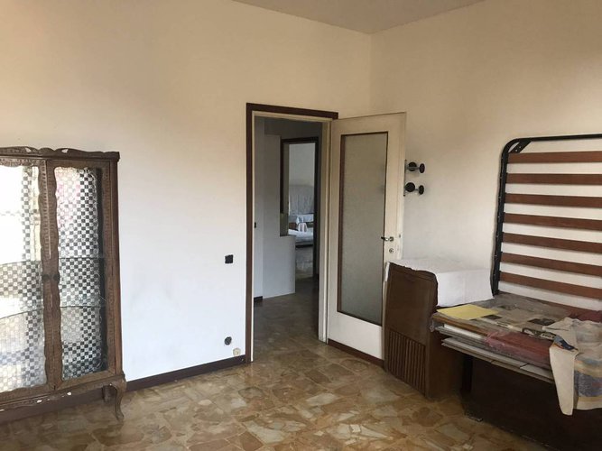 Ampio Bilocale con Cucina Separata Alzano Lombardo