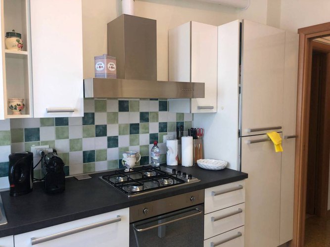 TRILOCALE COMPLETAMENTE RISTRUTTURATO CON BALCONI E CANTINA Bergamo