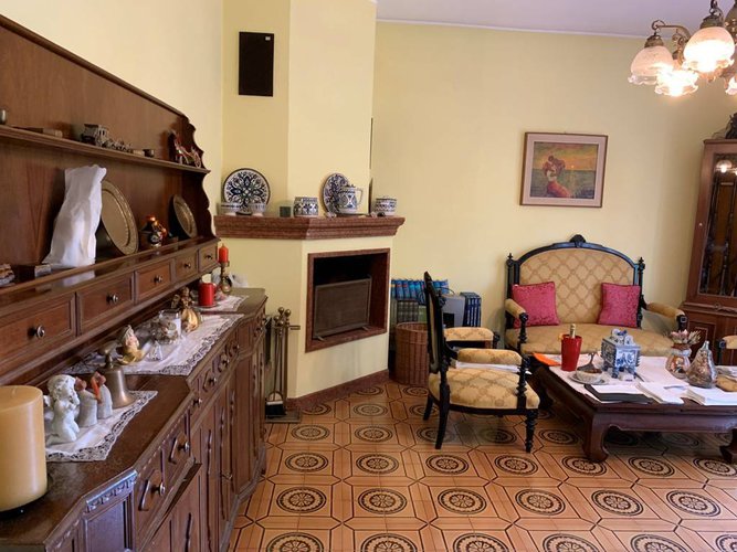 AMPIO QUADRILOCALE CON MAGAZZINO SOTTOSTANTE Bergamo