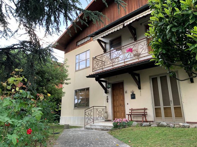 APPARTAMENTO IN BIFAMILIARE Capriate San Gervasio