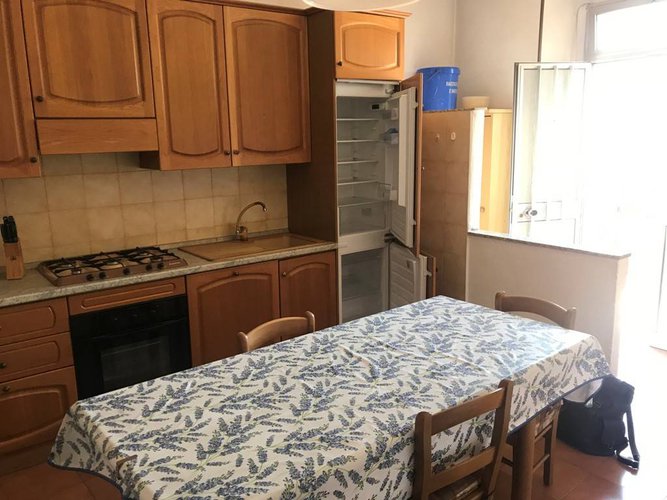 AMPIO BILOCALE CON CUCINA SEPARATA Nembro