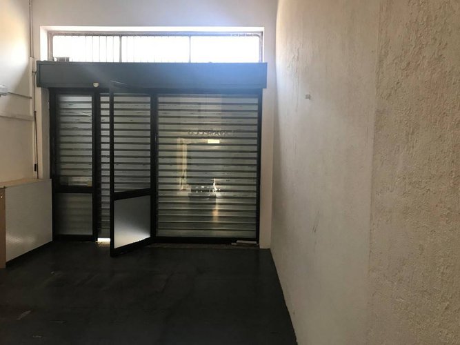 NEGOZIO FRONTE STRADA Bergamo