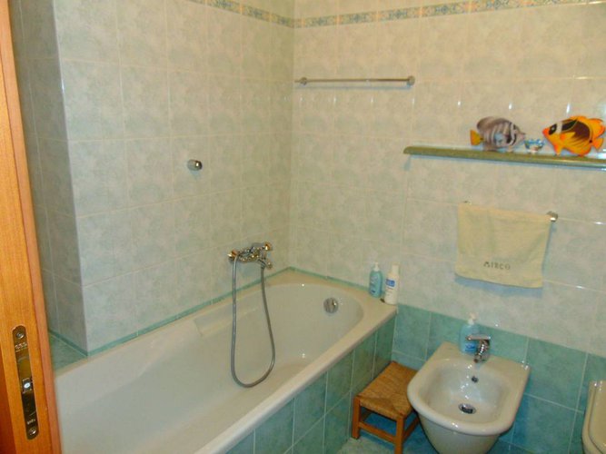 TRILOCALE TRAVI A VISTA CON DOPPI SERVIZI E BOX Palazzago