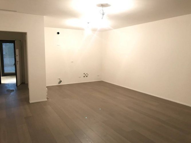 NUOVO CLASSE A, AMPIO TRILOCALE, ULTIMO PIANO