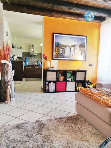 Trilocale con doppi servizi, abitabile subito! Albino