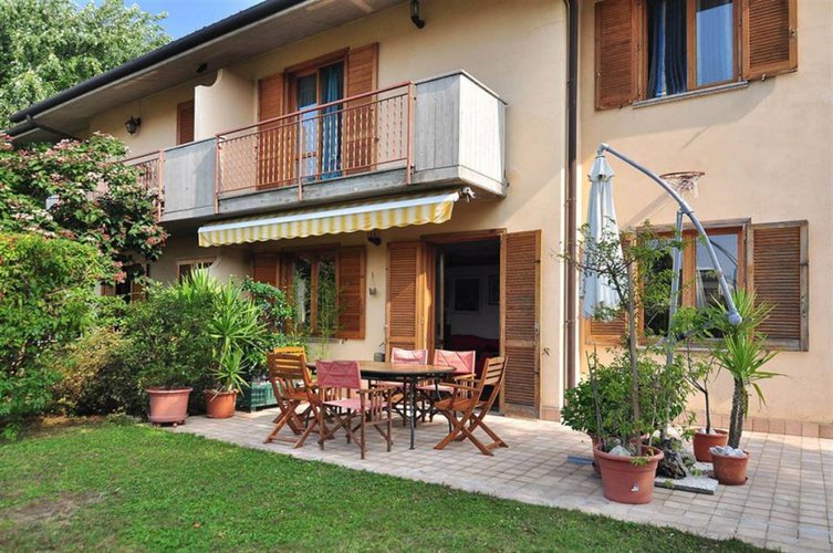 VILLA BIFAMILIARE Bergamo