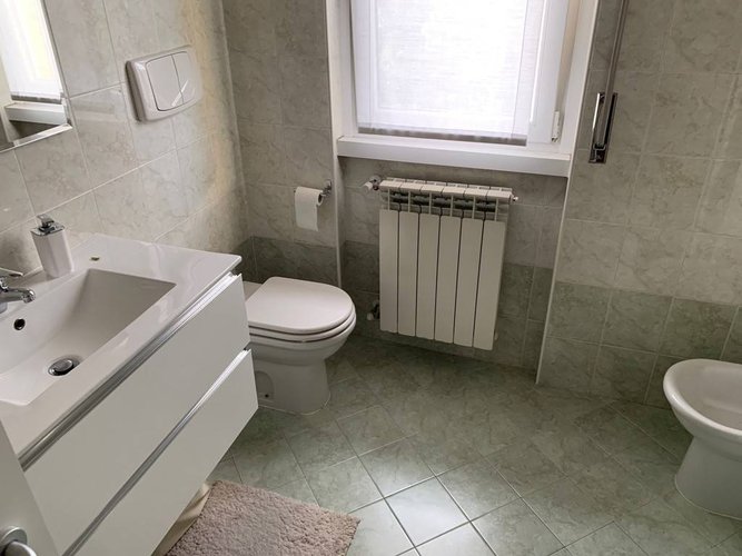 BILOCALE CON BOX E CANTINA Bergamo