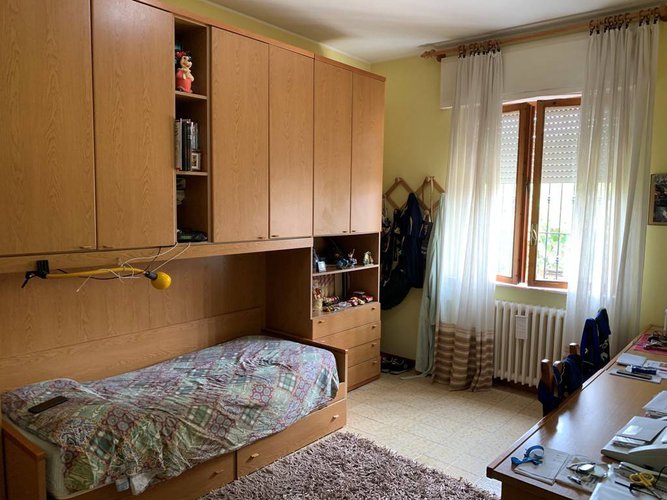 AMPIO QUADRILOCALE CON MAGAZZINO SOTTOSTANTE Bergamo