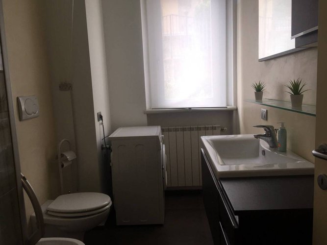 Signorile bilocale con box Nembro