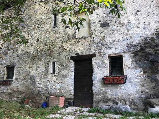 RUSTICO/BAITA/CASELLO CON 22.000 DI TERRENO San Pellegrino Terme