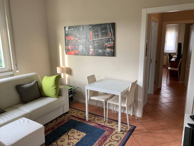 BILOCALE CON BOX E CANTINA Bergamo