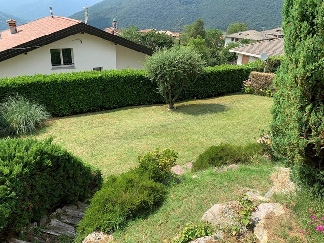 Villa a schiera di testa