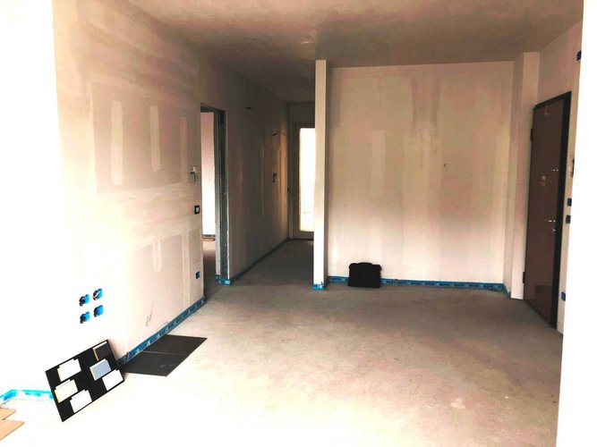 TRILOCALE NUOVO, DOPPI SERVIZI, TERRAZZA VIVIBILE Bergamo