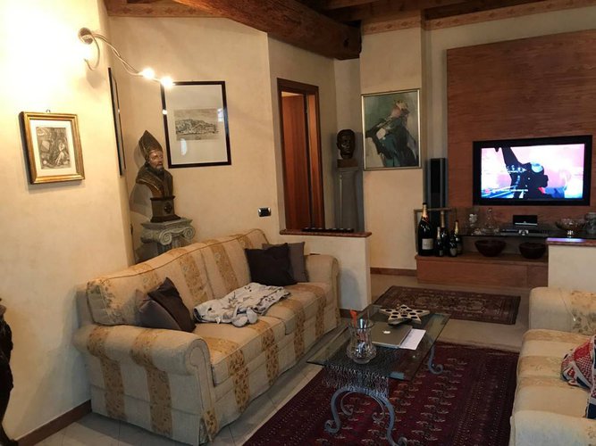 ESCLUSIVO APPARTAMENTO Scanzorosciate