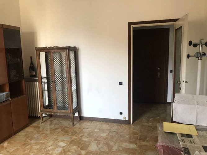 Ampio Bilocale con Cucina Separata Alzano Lombardo