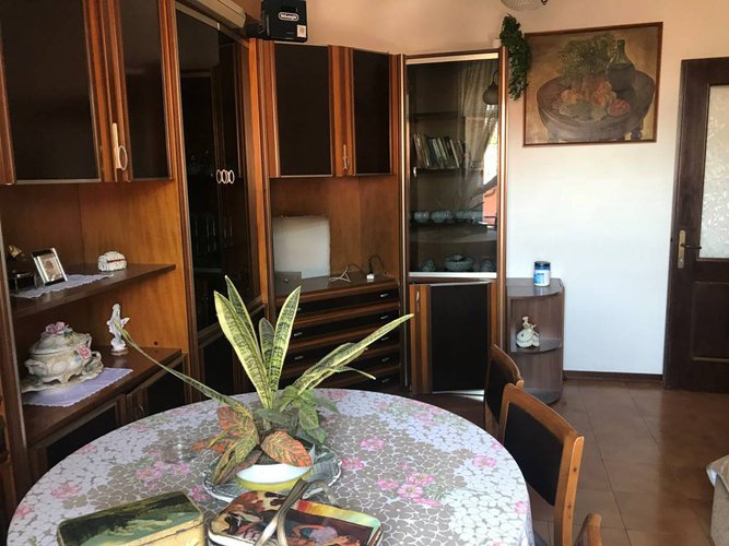 AMPIO BILOCALE CON CUCINA SEPARATA Nembro