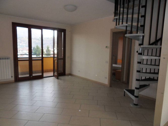 QUADRILOCALE CON CANTINA E BOX DOPPIO Albano Sant'Alessandro