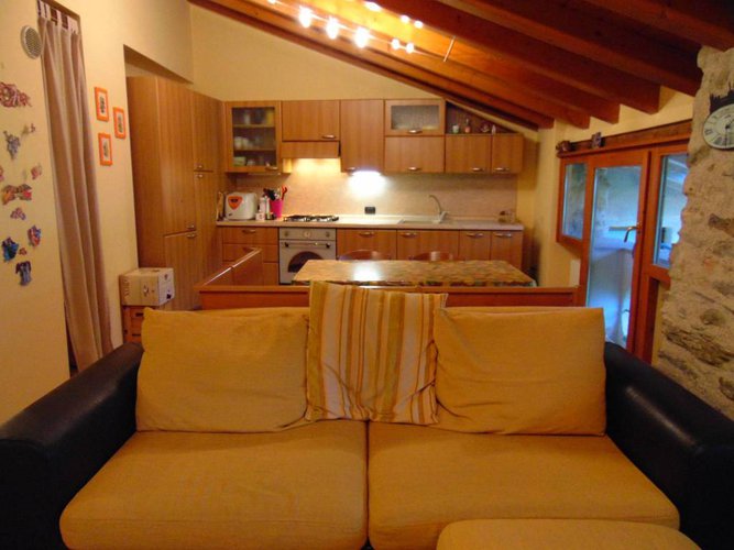 TRILOCALE TRAVI A VISTA CON DOPPI SERVIZI E BOX Palazzago