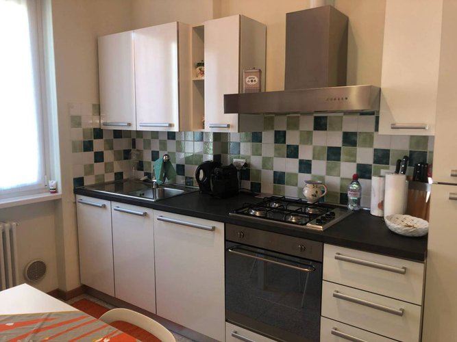 TRILOCALE COMPLETAMENTE RISTRUTTURATO CON BALCONI E CANTINA Bergamo