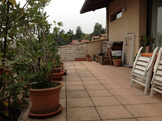 AMPIO QUADRILOCALE CON TERRAZZO DI MQ. 50 Alzano Lombardo